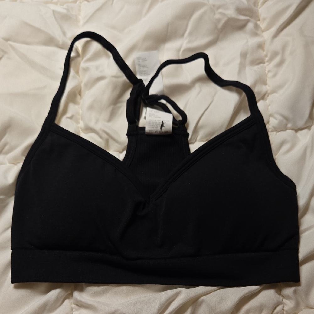 Fabletics Sleek Seamless Low Impact Bra